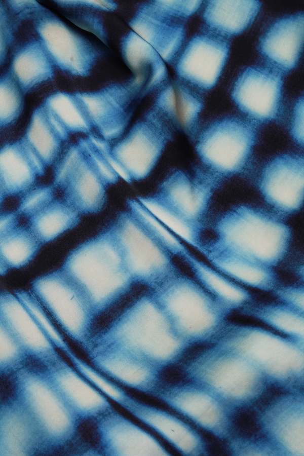 YIBRI Bias Cut Printed Top