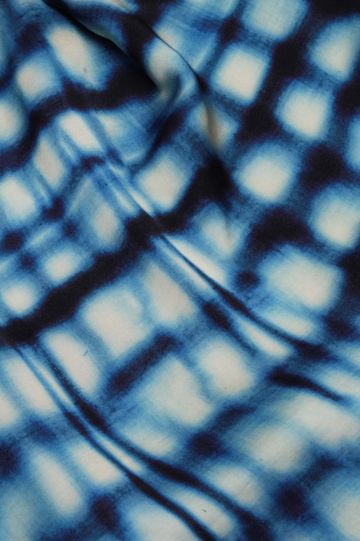 YIBRI Bias Cut Printed Top - Image 5 of 5