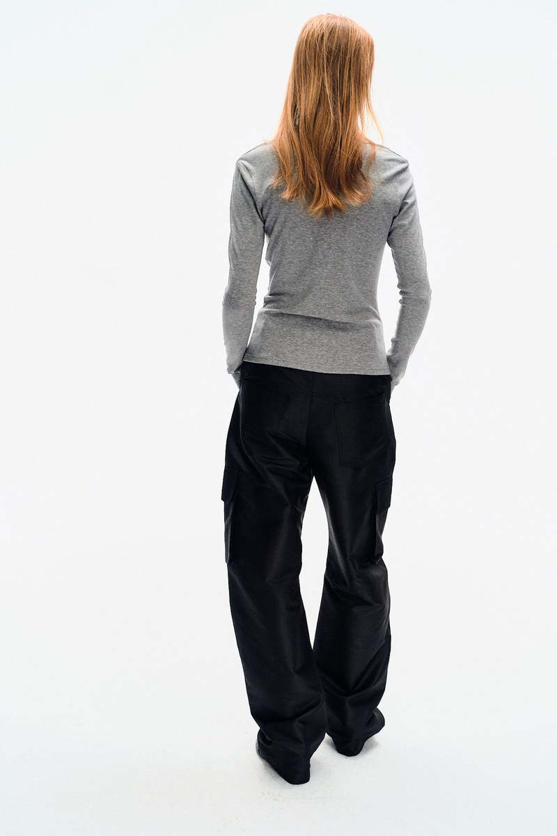 YIBRI Satin-Finish Cargo Trousers