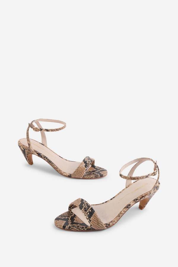 INTENTIONALLY __________. Liani Heel