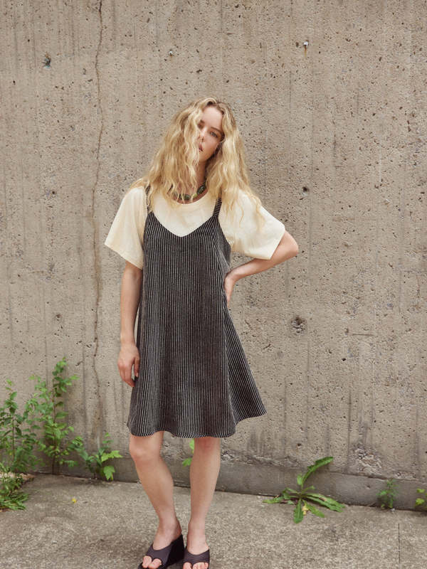 Eve Gravel Belly Dress