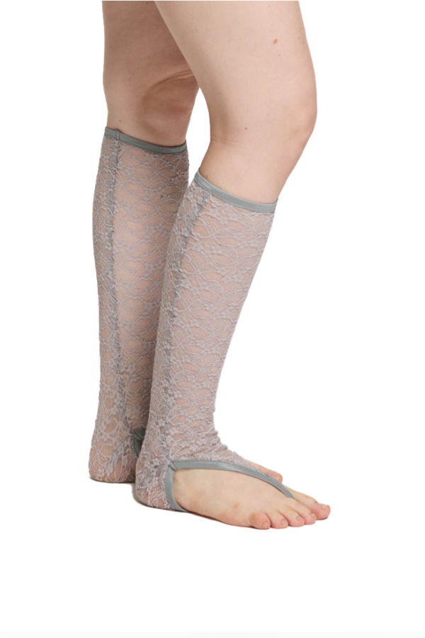 Simone Wild Lace Thong Socks - Gray