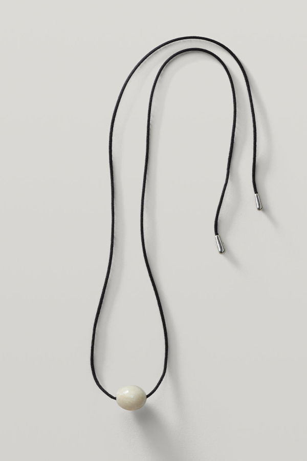 Annika Inez Small Stone Ellipse Necklace