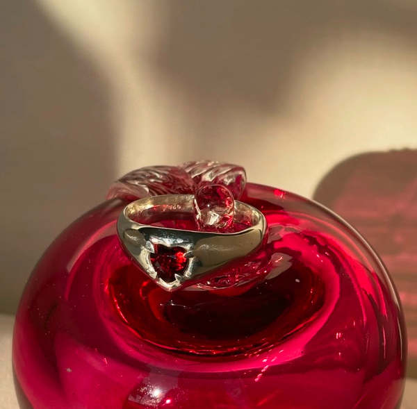 Wild Silver Garnet Heart Band Ring
