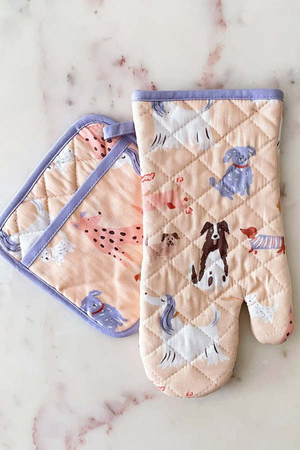 Idlewild Co. Dogs Oven Mitt + Pot Holder Set