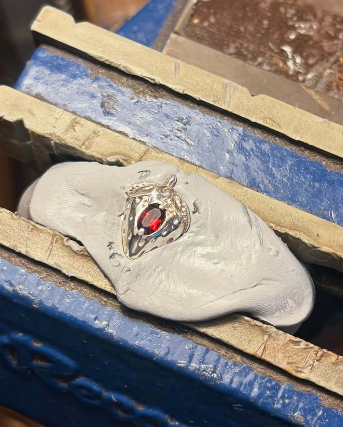 Wild Silver Strawberry Garnet Ring - Image 6 of 6