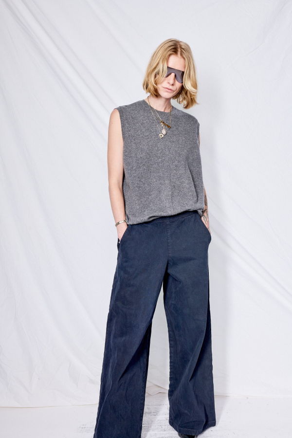 demylee Heather Cashmere Yogi Vest - Heather Grey 