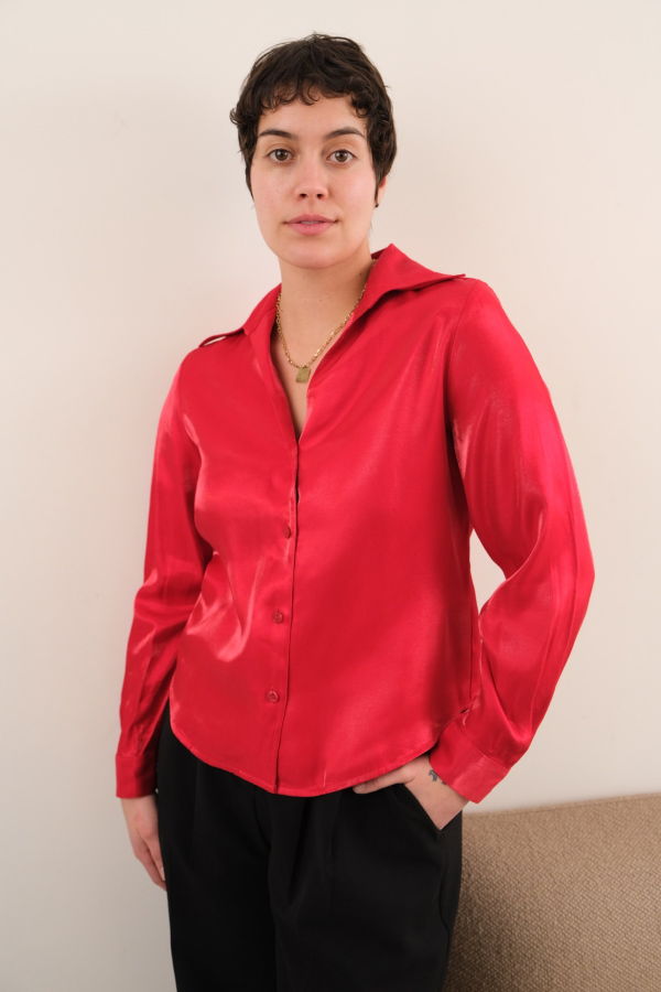 Hermine Vintage 90s Rouge Rayon Blend Button Up Shirt - Red