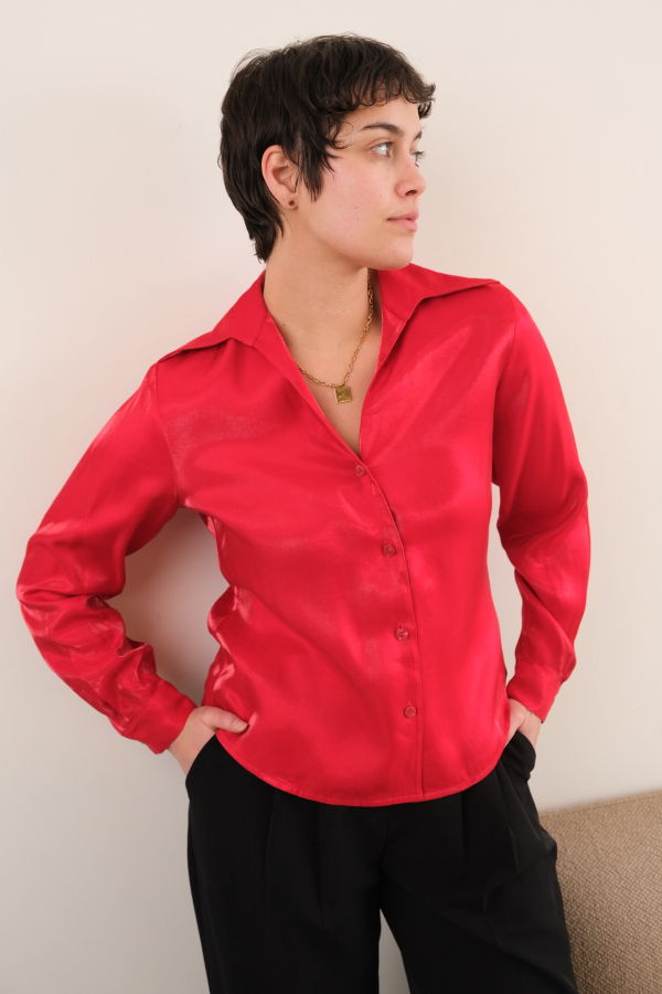 Hermine Vintage 90s Rouge Rayon Blend Button Up Shirt - Red
