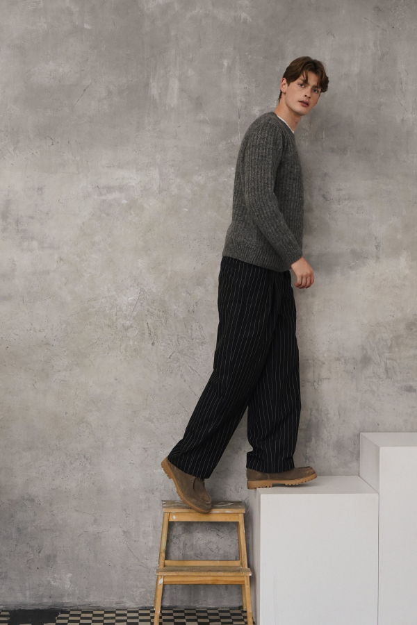 Delikatessen Crewneck Sweater