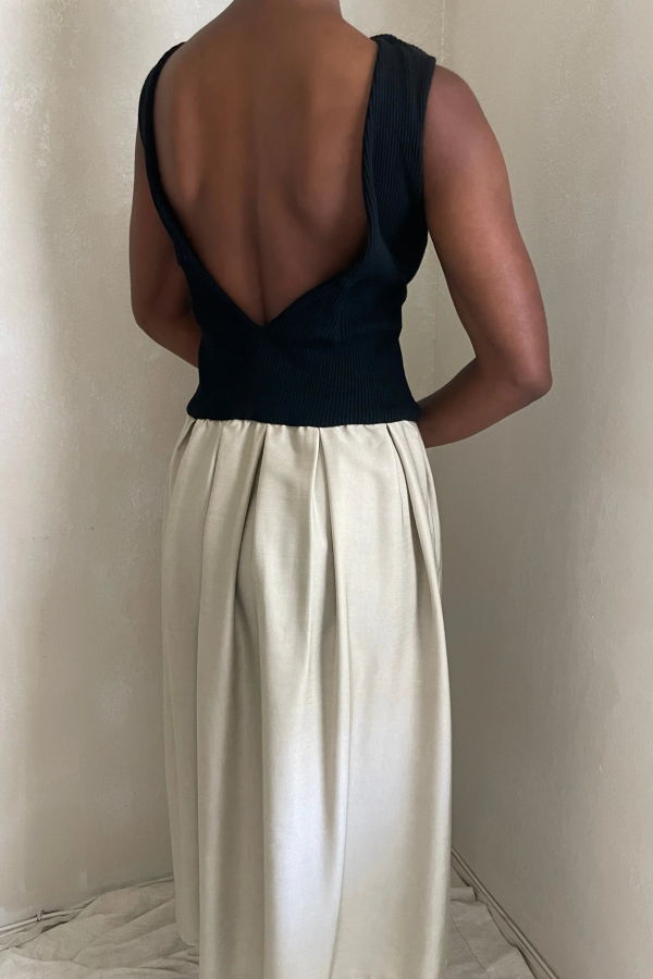 Ceres Monae Nyxia Rib Knit Pleated Dress - Black