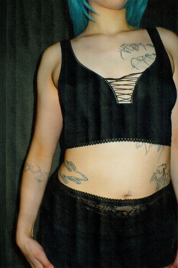 Kayleigh Peddie Robbi Crop Lace Up Bra - Black