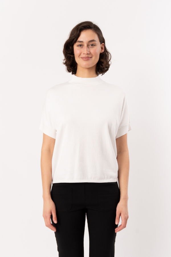 ELLIOTT LAUREN Short Sleeve Mock Neck Top - Cream