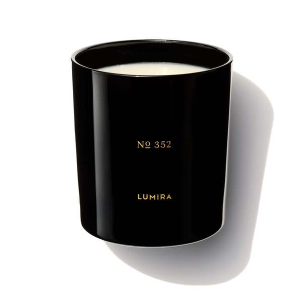 Lumira No352 Leather & Cedar Candle