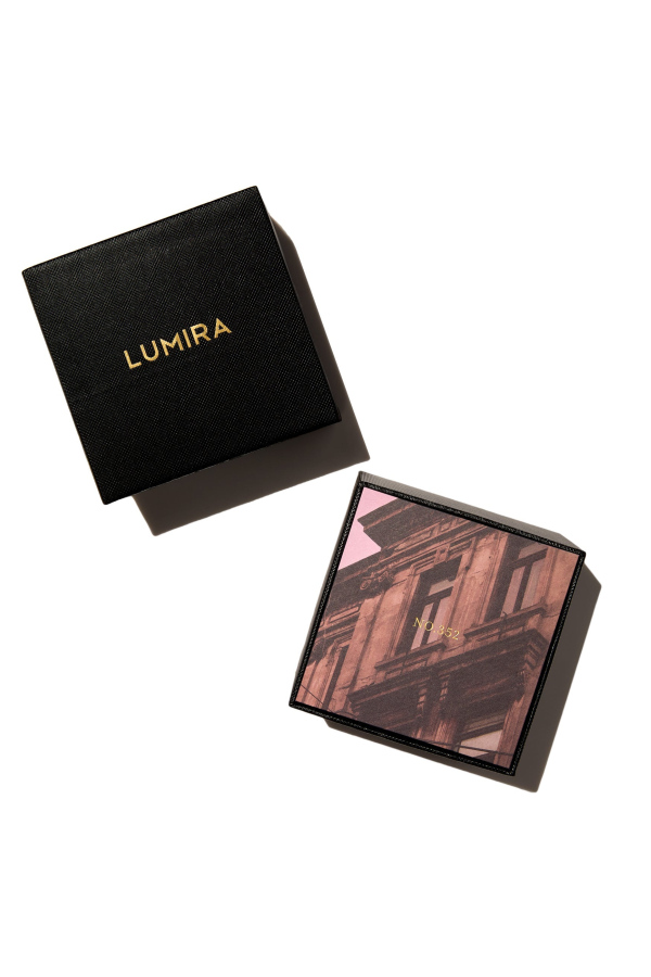 Lumira No352 Leather & Cedar Candle