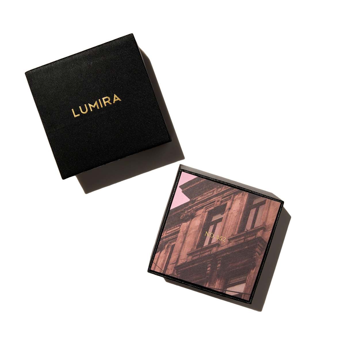 Lumira No352 Leather & Cedar Candle - Image 2 of 4