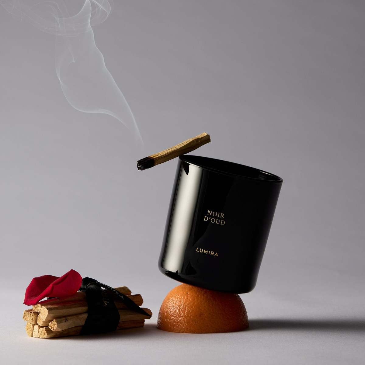 Lumira Noir d'Oud Candle - Image 4 of 5