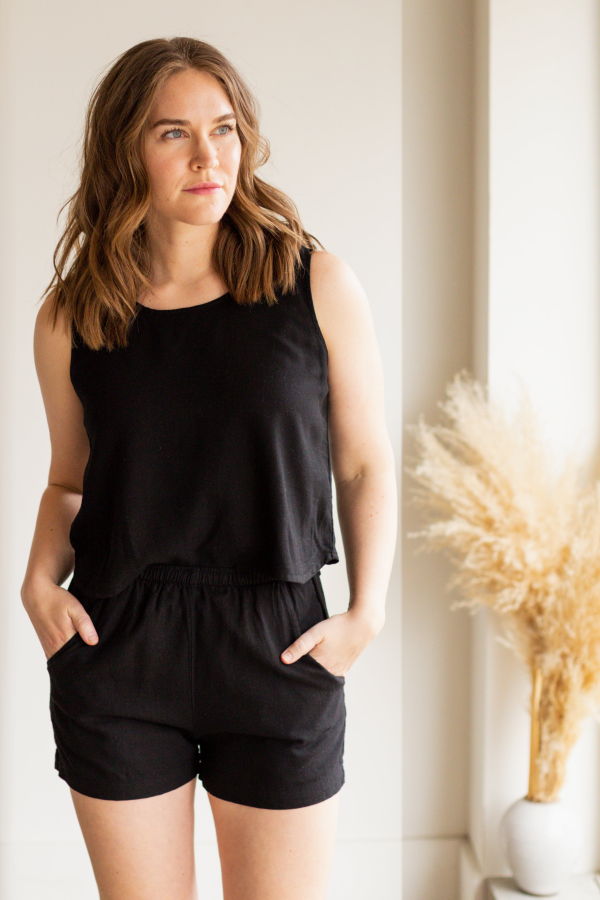 me and arrow Shorts - Black