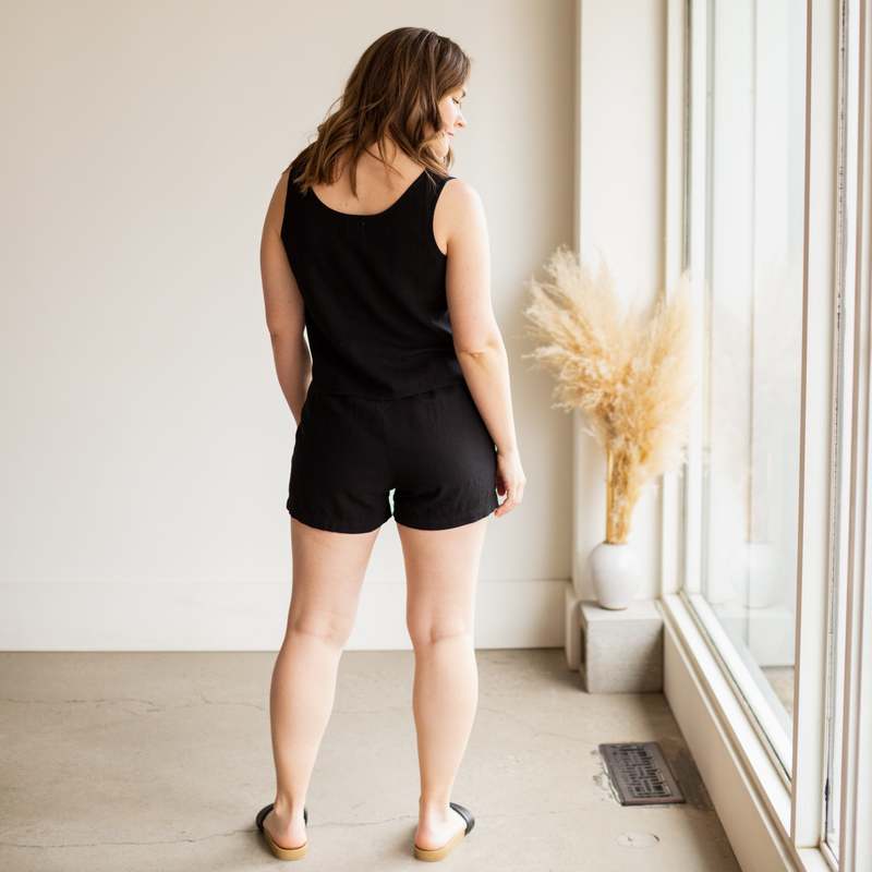 me and arrow Shorts - Black