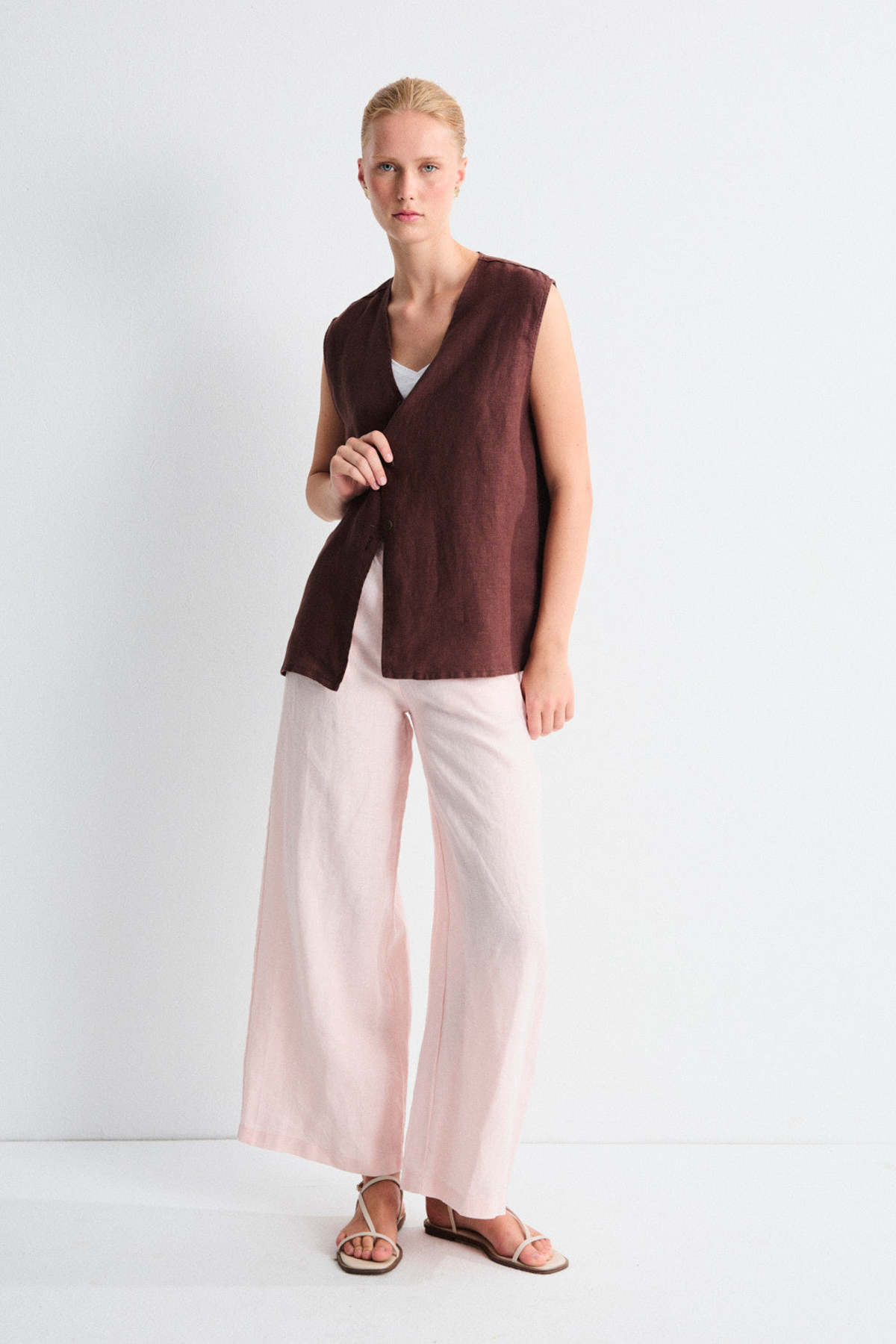 Mus & Bombon Arani Vest - Image 2 of 4