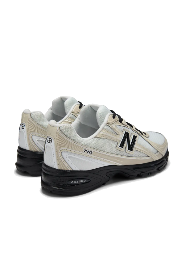 New Balance U7404OO Shoe