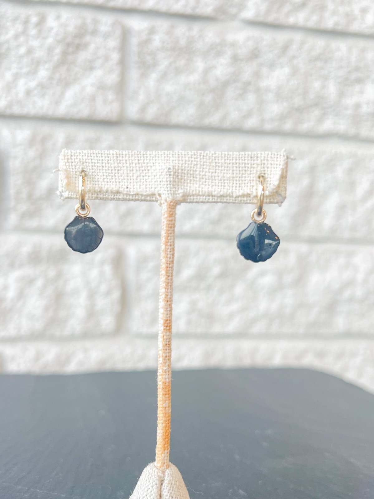 Thatch Coquille Hoop Earrings - Onyx - Image 3 of 4