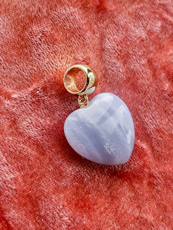 Thatch Gemma Blue Lace Bail Charm