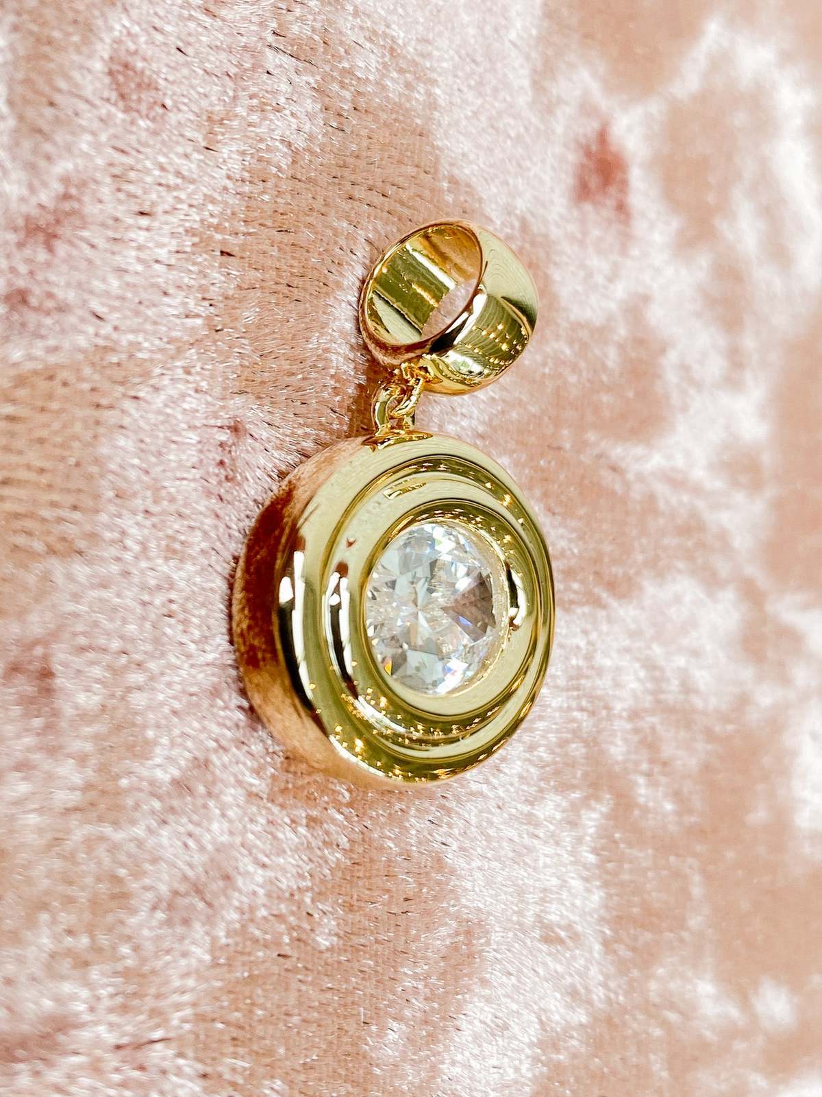 Thatch Starlet Oval Charm - Image 2 of 4