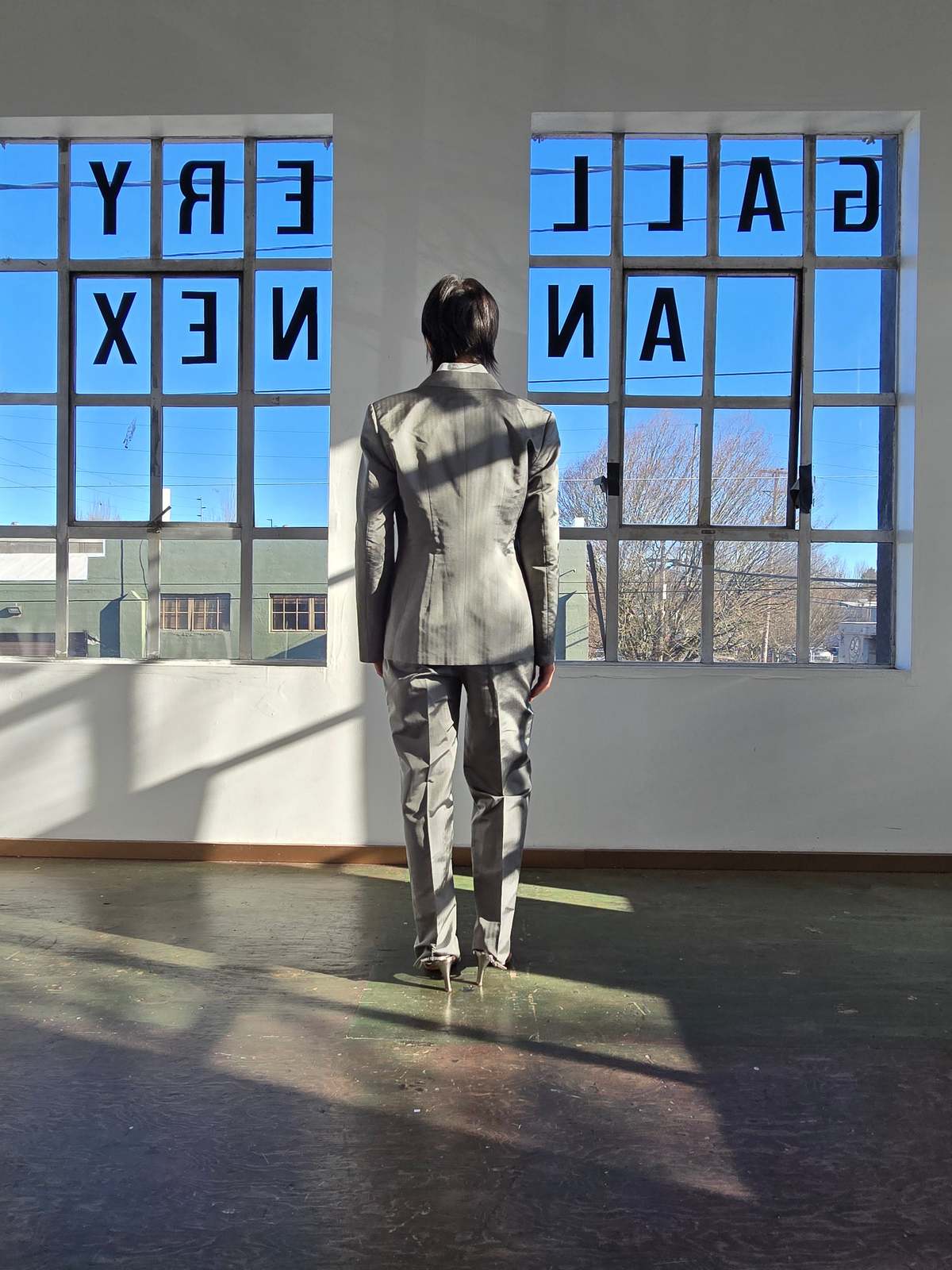 Vintage Minimal Silk Suit - Grey - Image 7 of 7