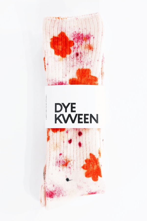 DYE KWEEN Pressed Flower Bamboo Sock