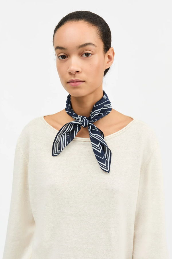 Skall Foulard Classique 55 x 55 P26 Scarf