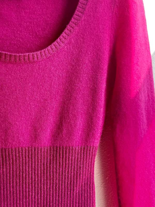 Vintage Fuchsia Cashmere Scoopneck Sweater
