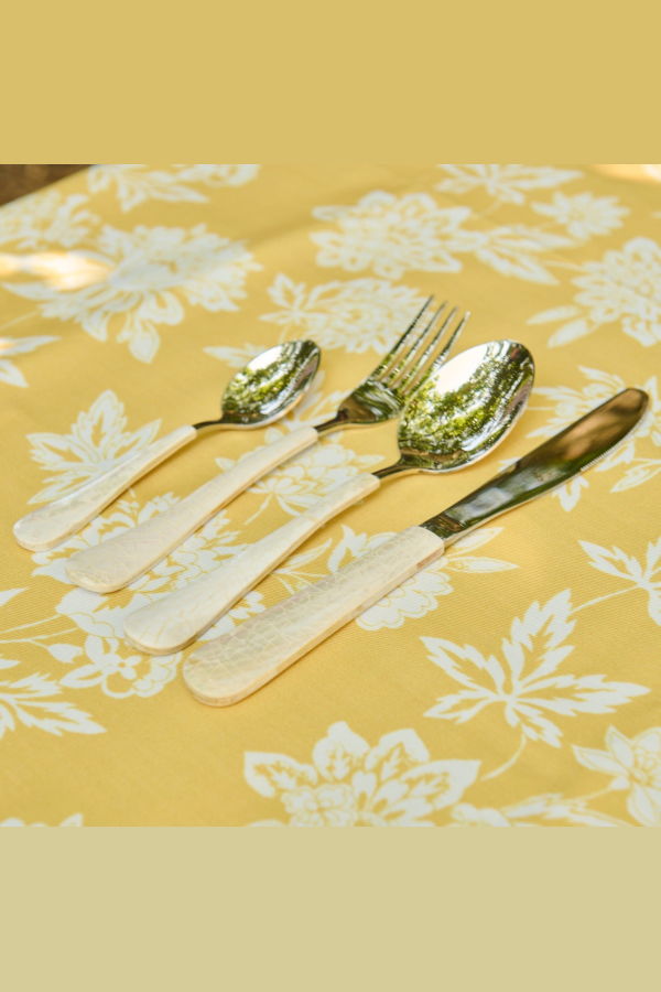 Kubo Mother Of Pearl Flatware Set of 4 Flatware Set