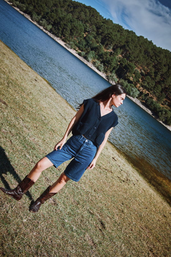 L'ENVERS Eleonore Sleeveless V-Neck Cardigan - Navy Blue