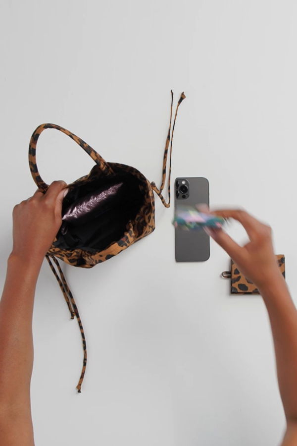 BAGGU Nylon Drawstring Bag