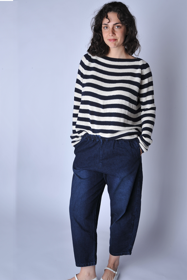 A Punto B Indigo Denim Curved Pants - Navy