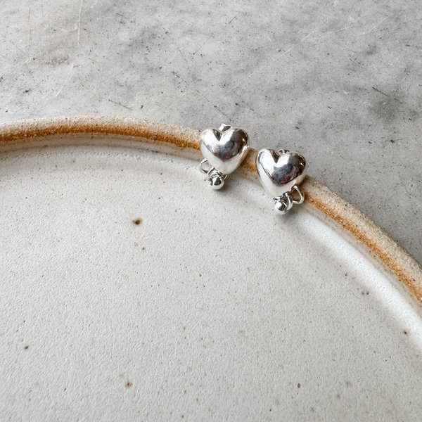 Alma Mercantile Pierced Heart Studs Earrings - Silver