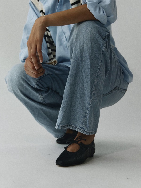 ALTA Gemma Tie-Top Leather Flats - Black