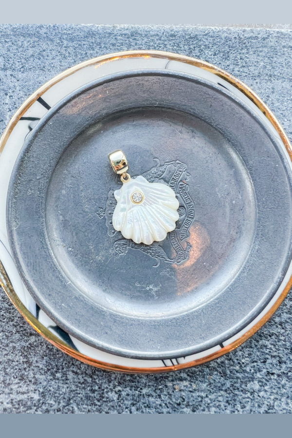 Thatch Coquille Mother Of Pearl Bail Charm