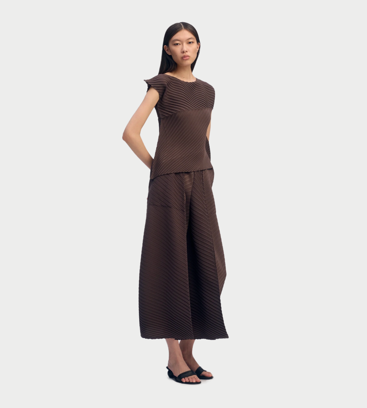 Issey Miyake Plaster Pleats Solid Pants - Image 3 of 4