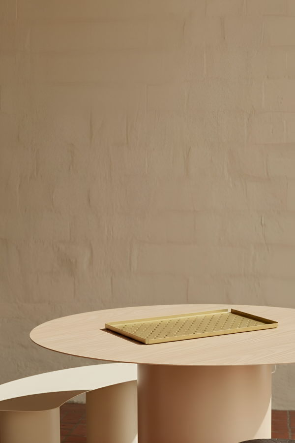 Form & Seek Daisy Tray (L)