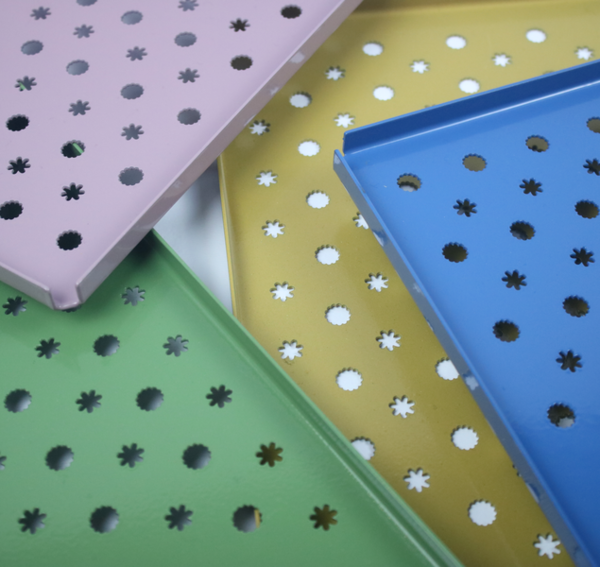 Form & Seek Daisy Tray (L)