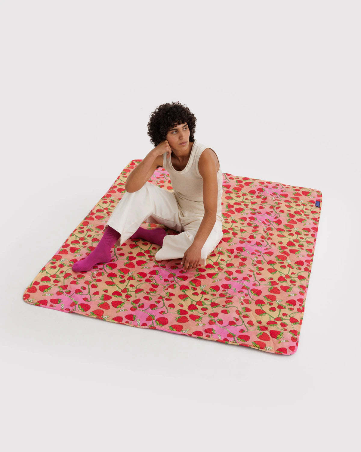 BAGGU Strawberry Blossom Puffy Picnic Blanket - Image 2 of 3