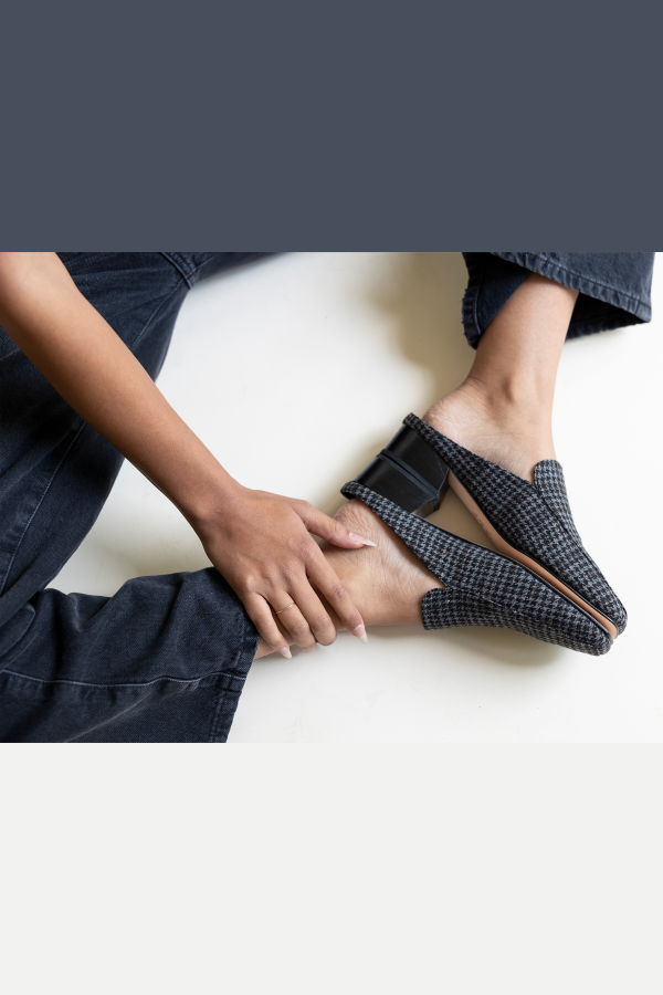 Huma Blanco Felix Loafer Mule