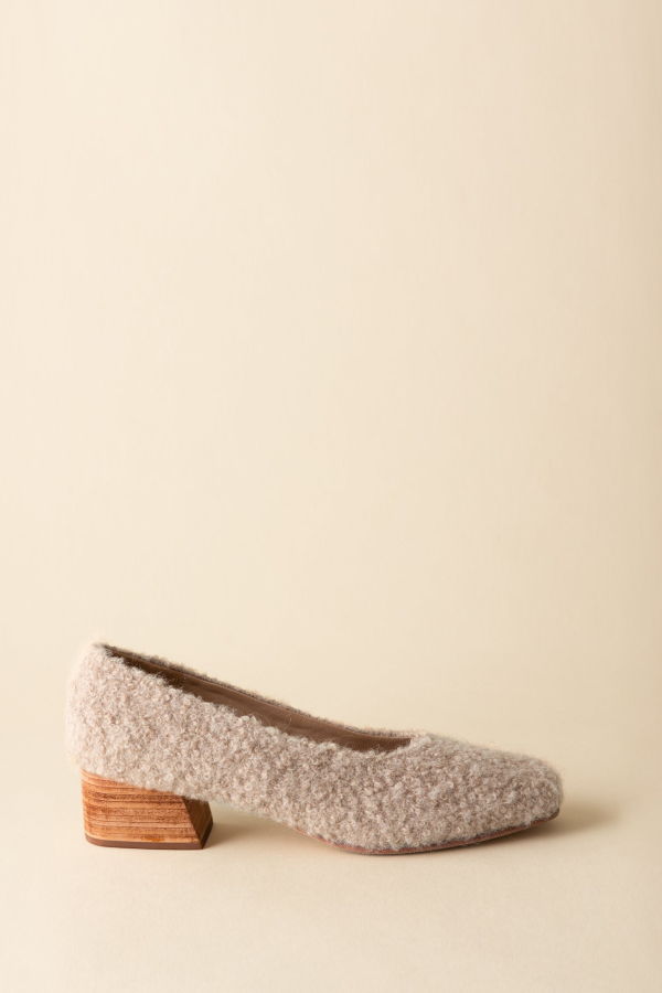 Huma Blanco Luisa Low Heel Pumps