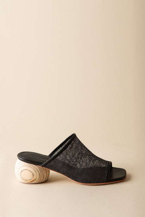 Huma Blanco Milla Mule