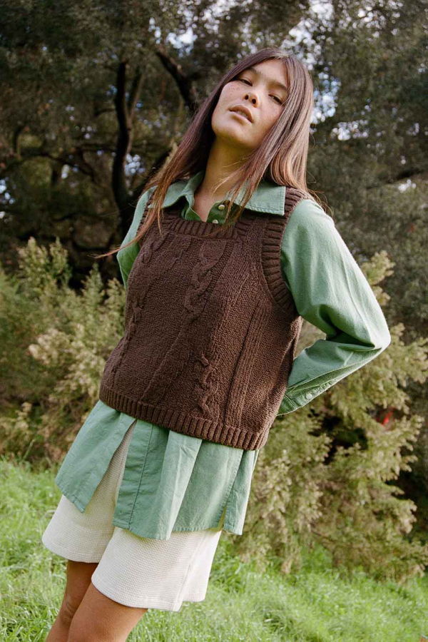Noble Braided Knit Vest - Chocolate