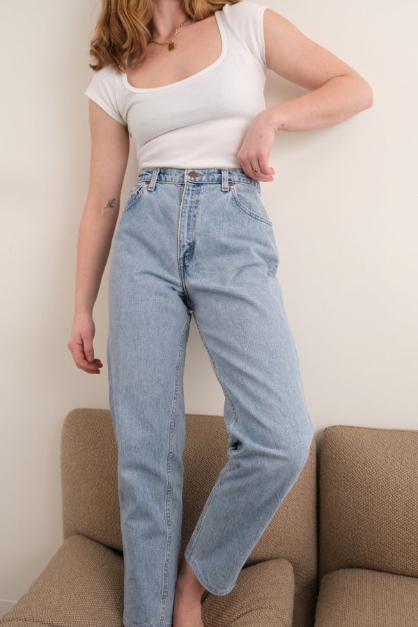 Hermine Vintage 90s Light Wash Levi's Cotton 551 Straight Leg Jeans - Blue