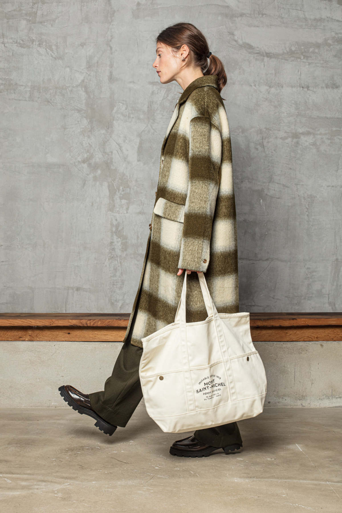 Le Mont St. Michel Amila Printed Pocket Tote - Image 4 of 4