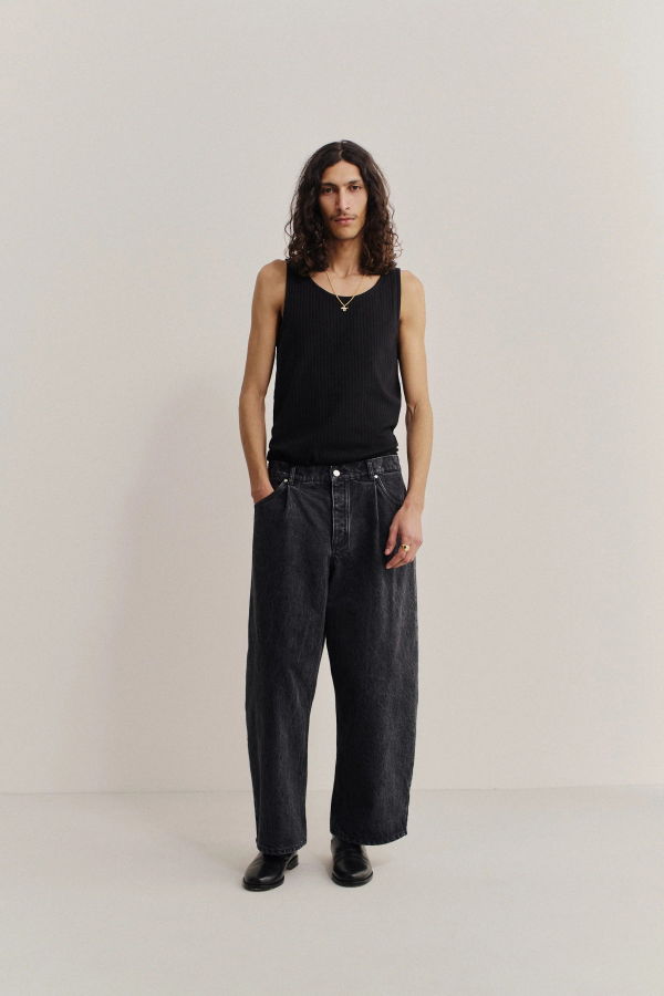 A Kind of Guise Duma Pleated Denim Jeans